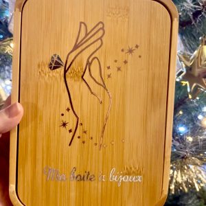 Boîte à bijoux en bois personnalisée